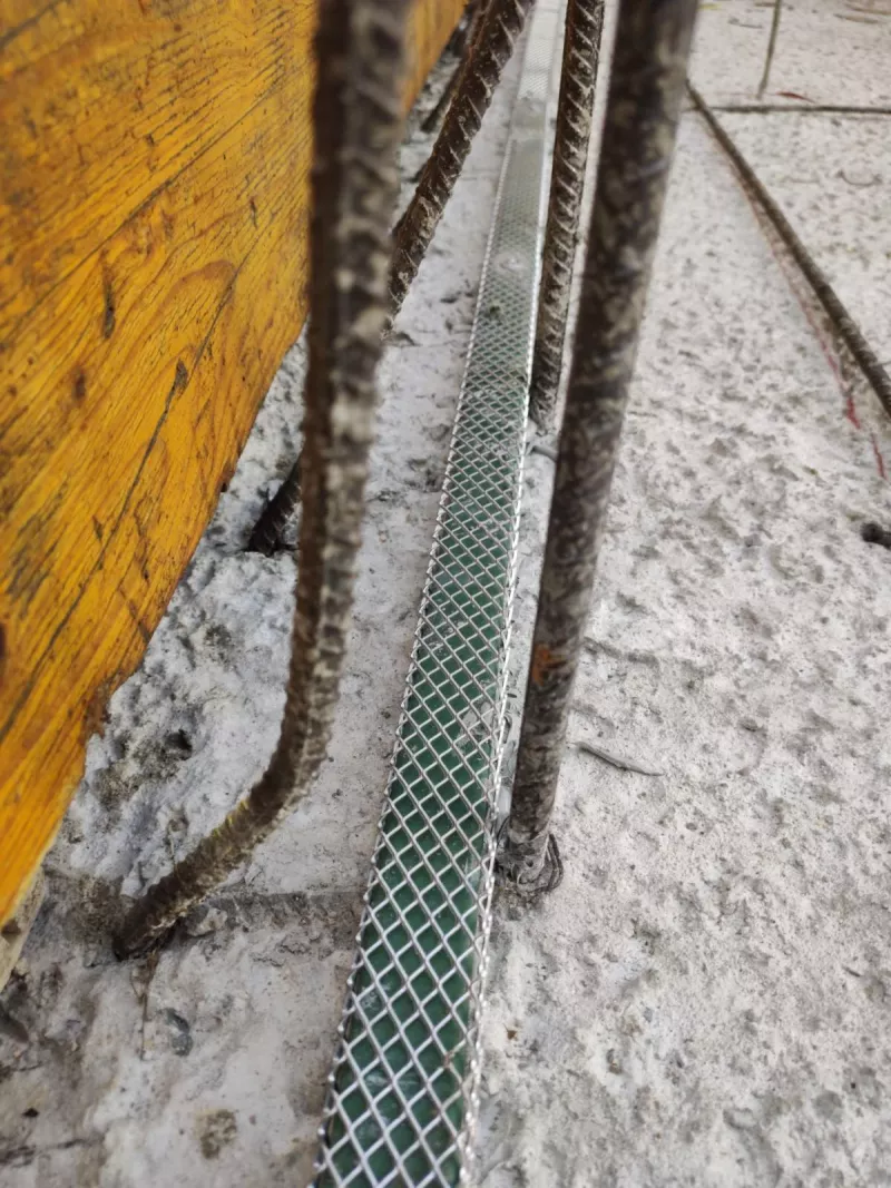 Installation wire mesh bekina besealed